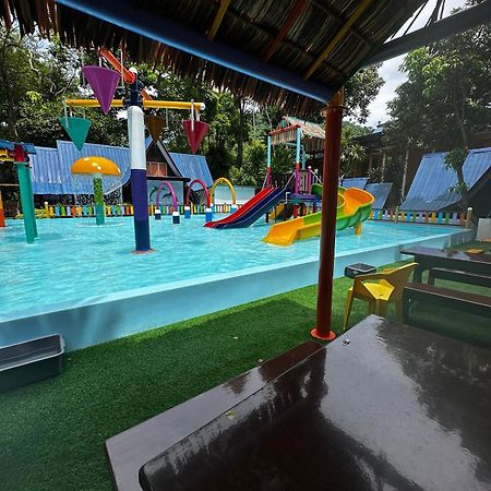 Shari-La Perhentian Island Resort Kampong Pasir Panjang  Екстериор снимка