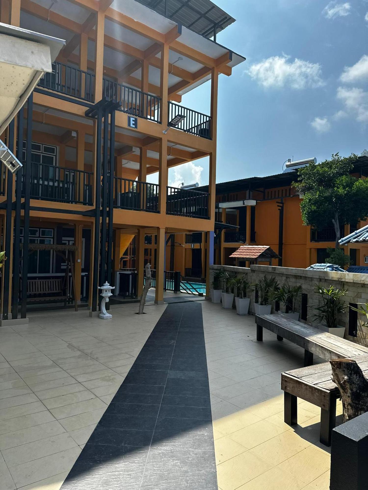 Shari-La Perhentian Island Resort Kampong Pasir Panjang  Екстериор снимка