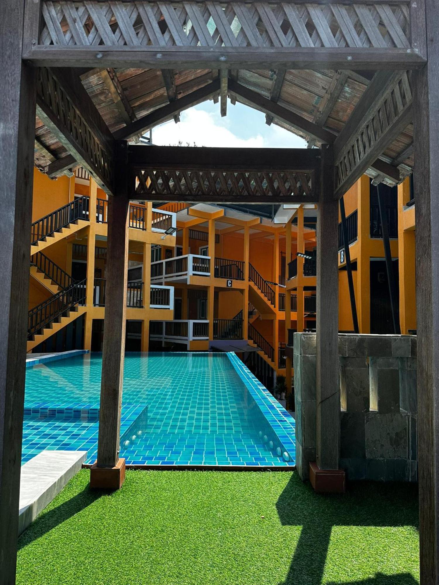 Shari-La Perhentian Island Resort Kampong Pasir Panjang  Екстериор снимка